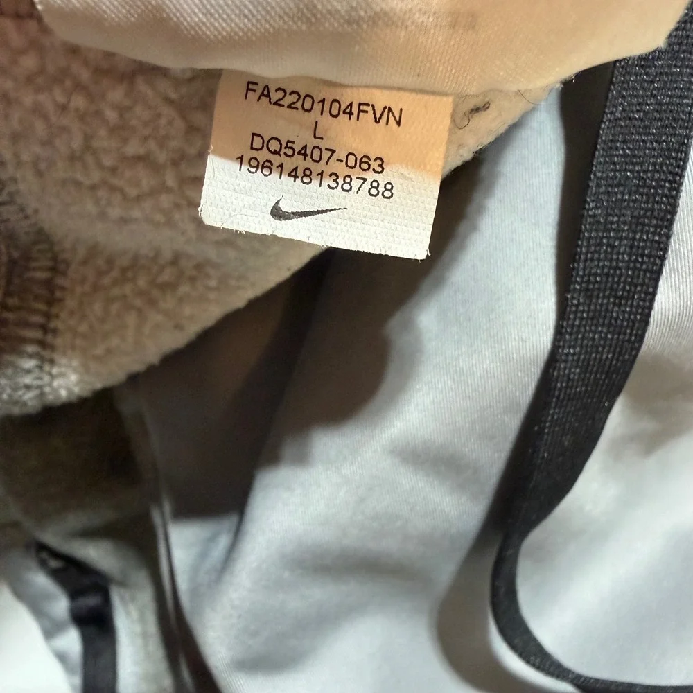 Nike warmth drawstring